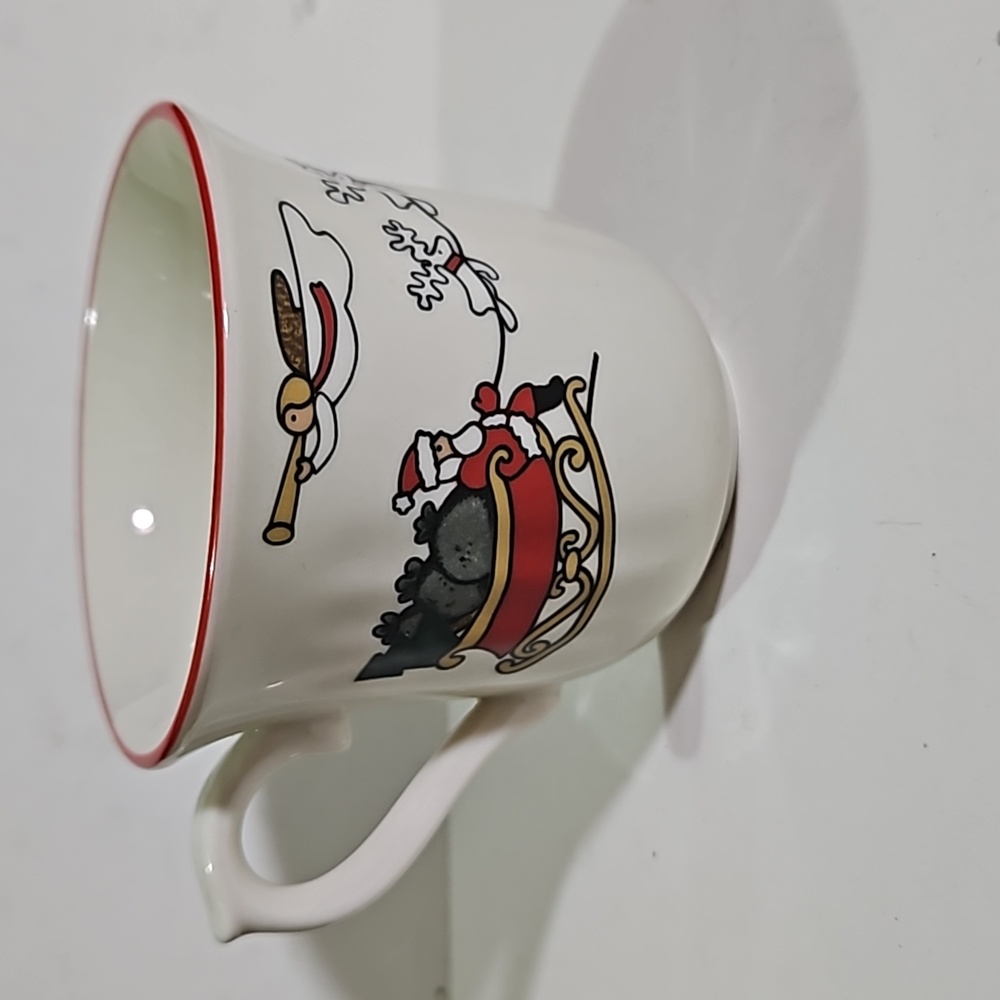 Flat Dutch Cup from Masons Christmas village
